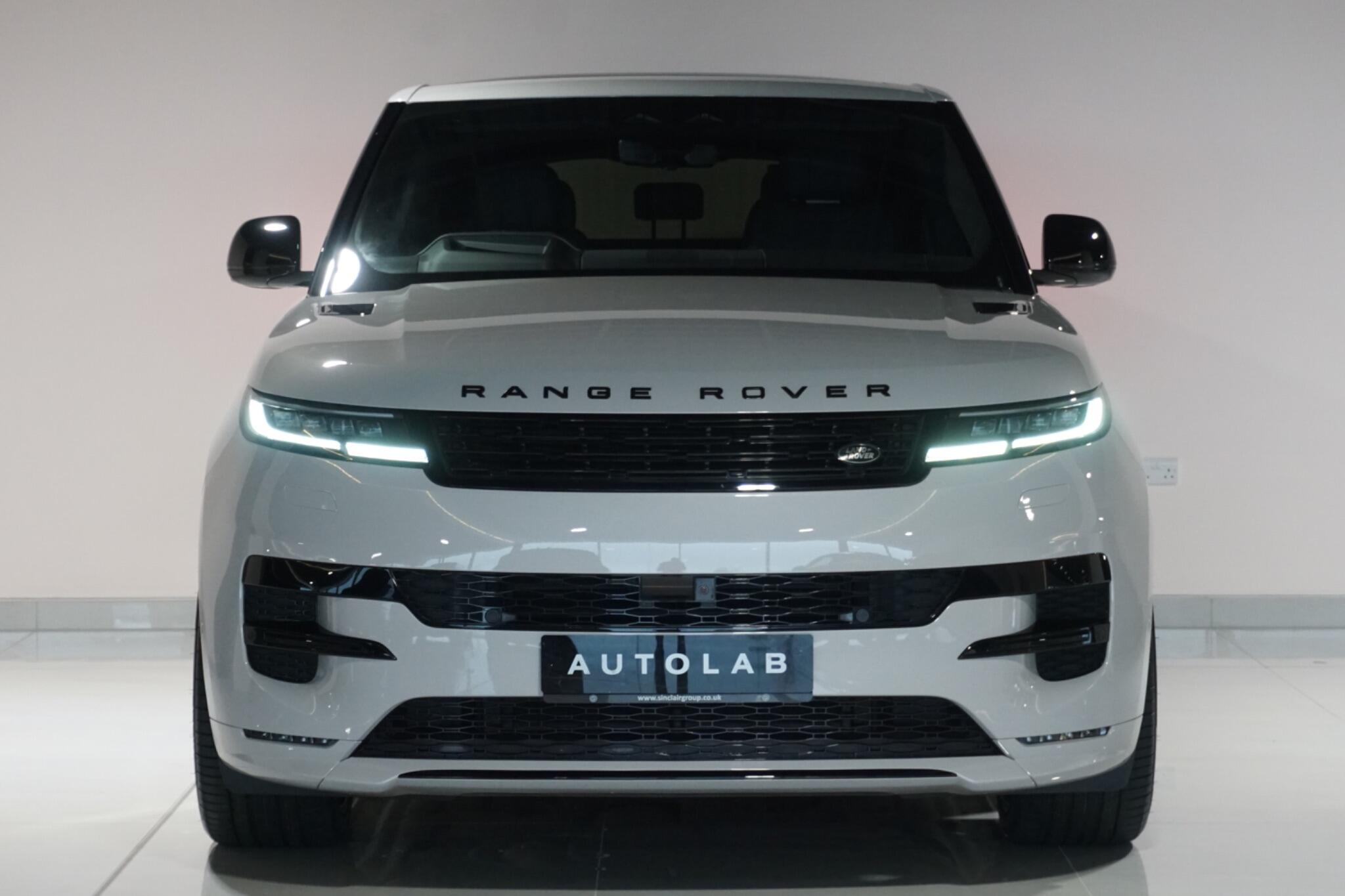 Land Rover Range Rover Sport 3.0 D300 MHEV Dynamic SE SUV 5dr Diesel Auto 4WD Euro 6 (s/s) (300 ps)